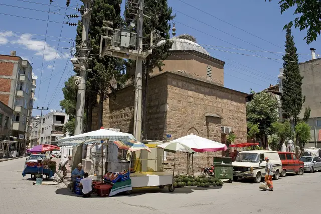 Edremit’teki Kurşunlu Camii