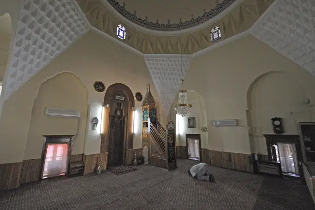 Edremit’teki Kurşunlu Camii